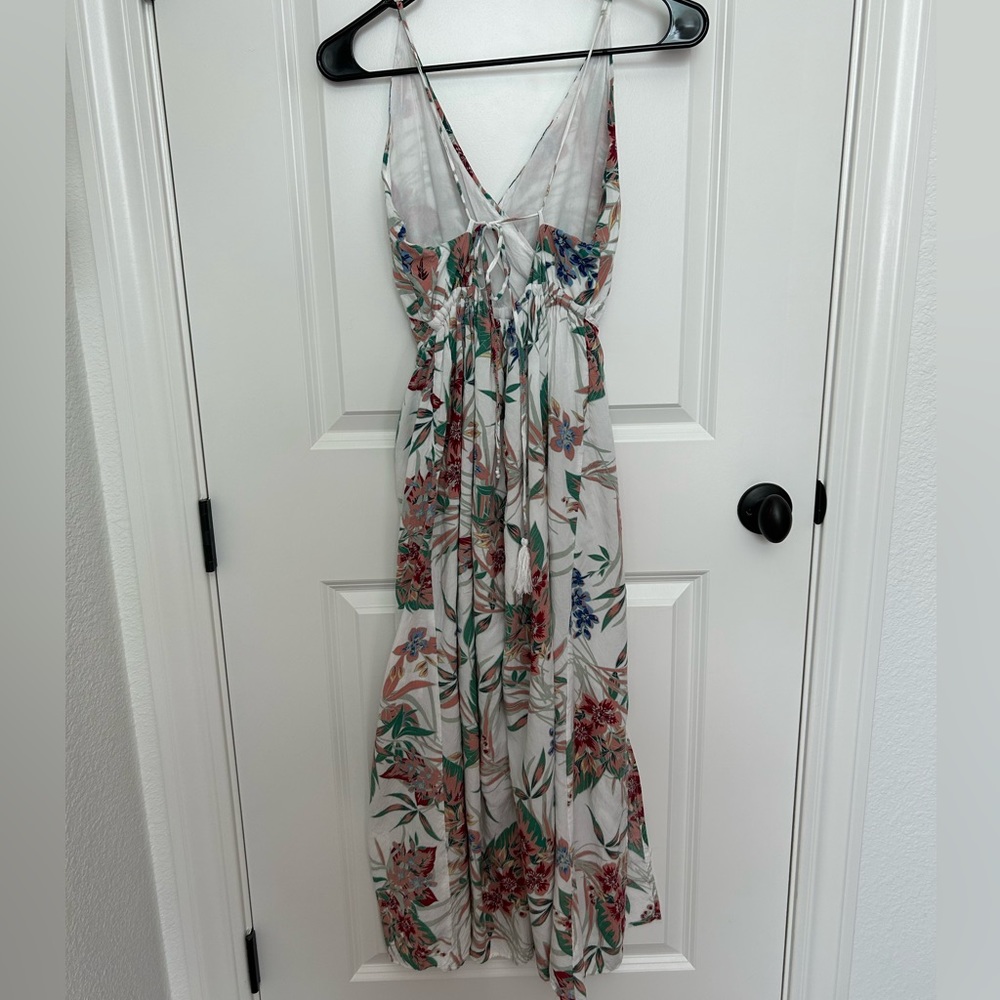 Beautiful Tropical Pattern Split Leg Romper - image 3
